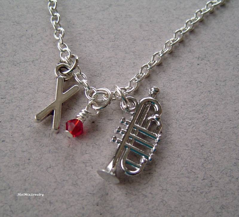 Trompete Charm Halskette, Personalisierte Antique Silver Birthstone Initial, Plated Halskette von HotMixJewelry