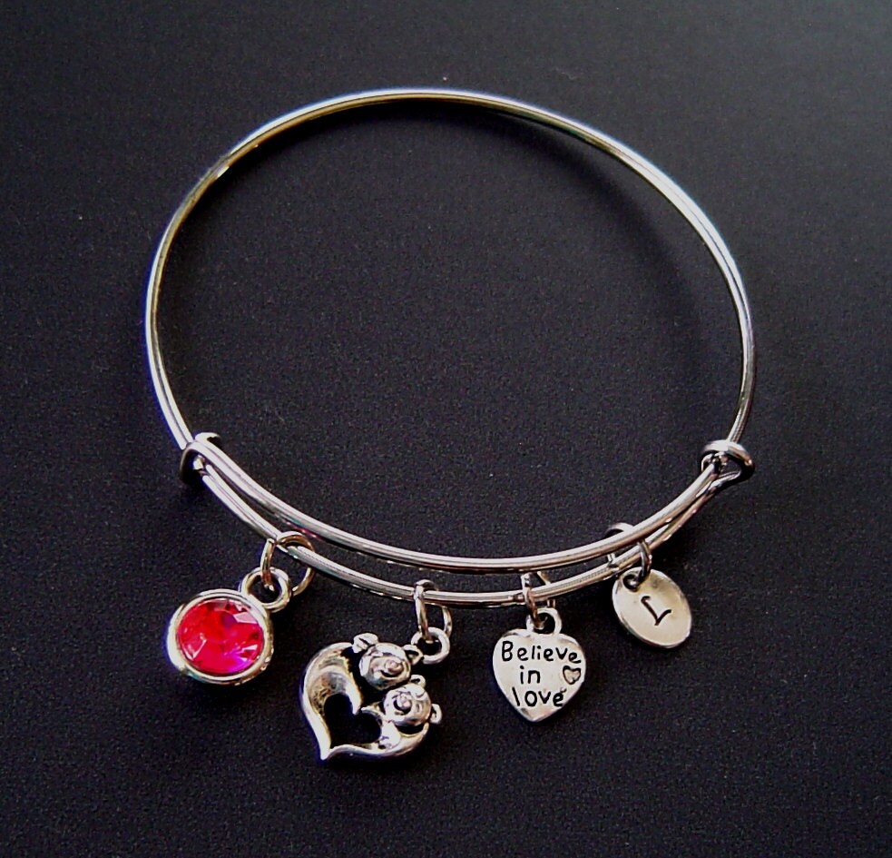 Zwei Schweine Herzen Glaube An Die Liebe Personalisierte Erweiterbar Armreif Armband Von Hand Gestempelt Initial Birthstone, Zwei Glauben Charme von HotMixJewelry