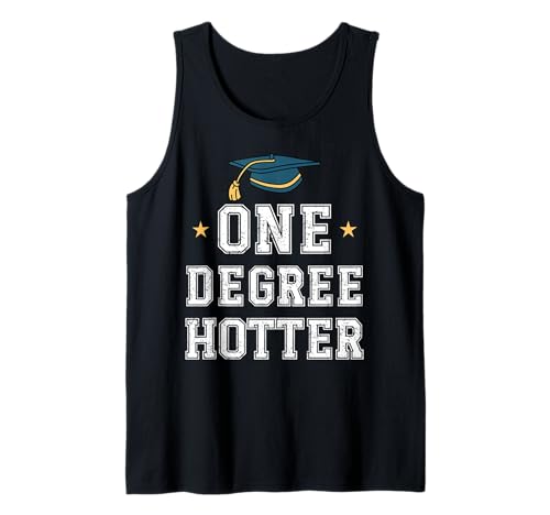 Lustiger Abschluss heißer von One Degree Mädchen Frauen Grad Party Tank Top Lustiger Abschluss heißer von One Degree Mädchen Frauen Grad Party Tank Top von Hotter By One Degree Girls Women Grad Party Tees