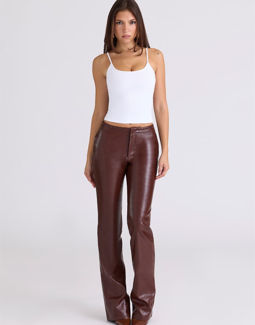 House of CB - Adara - Hose aus veganem Leder in Schokobraun-Brown von House of CB