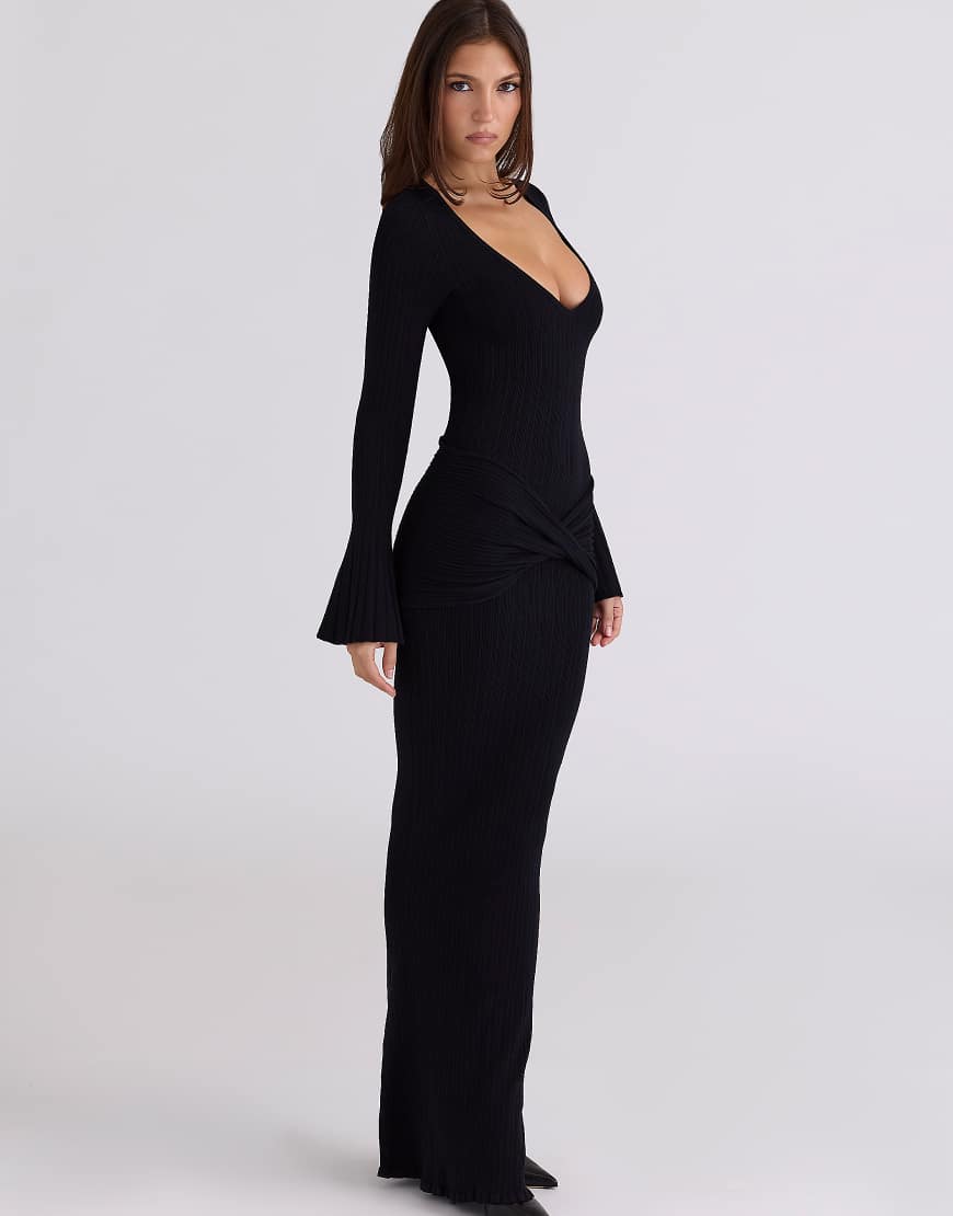 House of CB - Mila - Maxikleid in Schwarz mit ausgestellten Ärmeln von House of CB