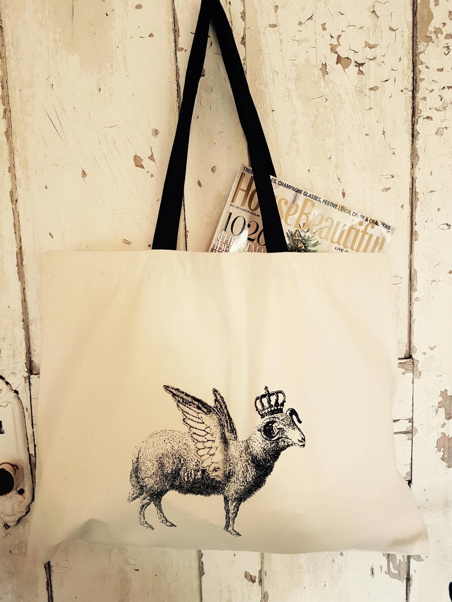 Große Naturfarbene Canvas-Einkaufstasche Mit Schaf-Motiv in Schwarz Oder Navy Blau Große Naturfarbene Canvas-Einkaufstasche Mit Schaf-Motiv in Schwarz Oder Navy Blau von House35interiors