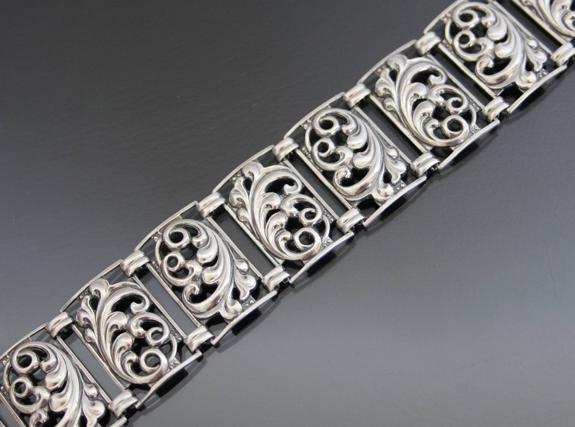 Vintage Friedrich Knödler, Schwäbisch Gmünd Armband. 835Er Silber, Florales Art-Deco-Design Vintage Friedrich Knödler, Schwäbisch Gmünd Armband. 835Er Silber, Florales Art-Deco-Design von HouseOf3Cats