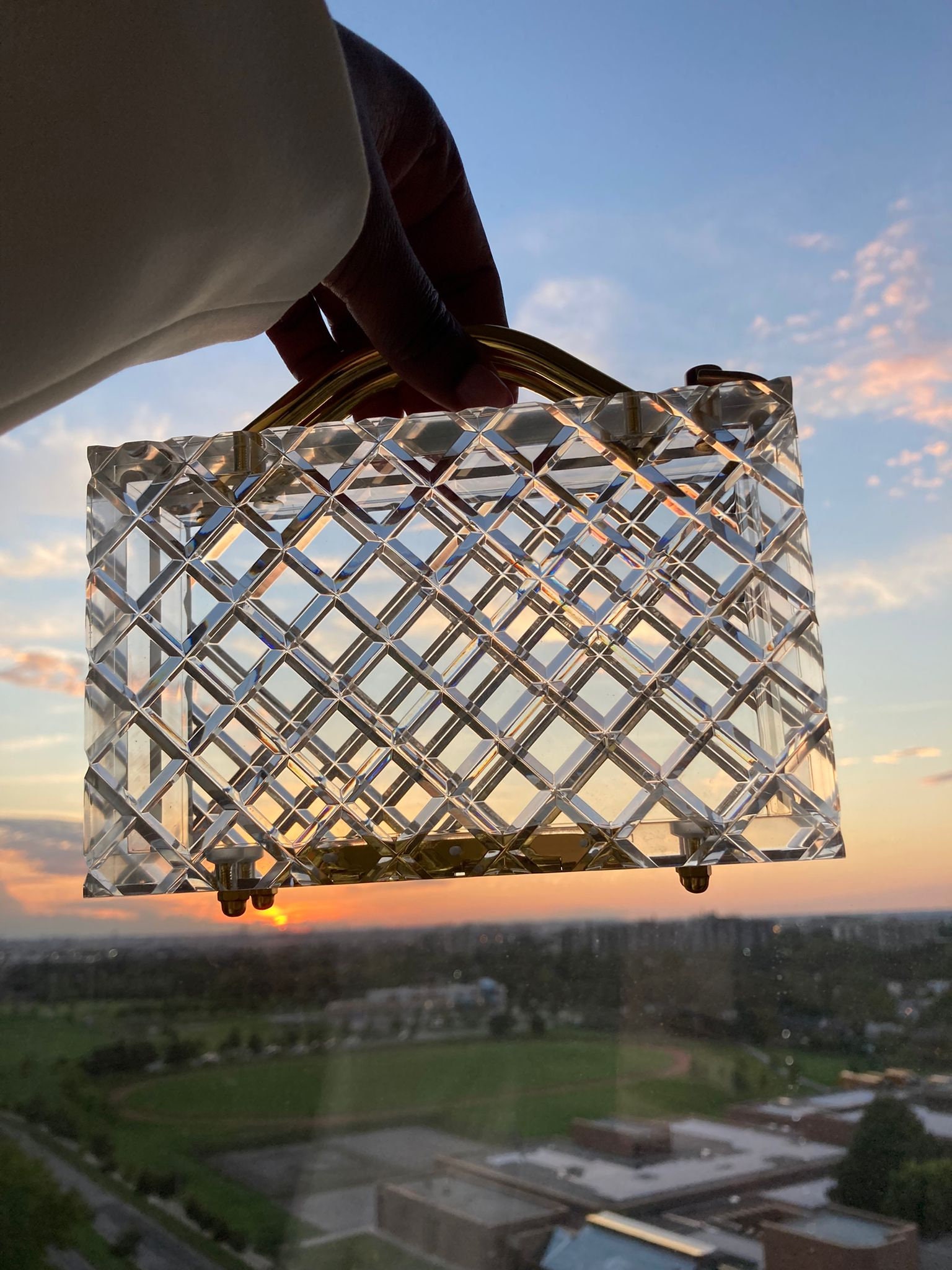 Transparente Clutch Im Diamant-steppstil Transparente Clutch Im Diamant-steppstil von HouseOfBoateng