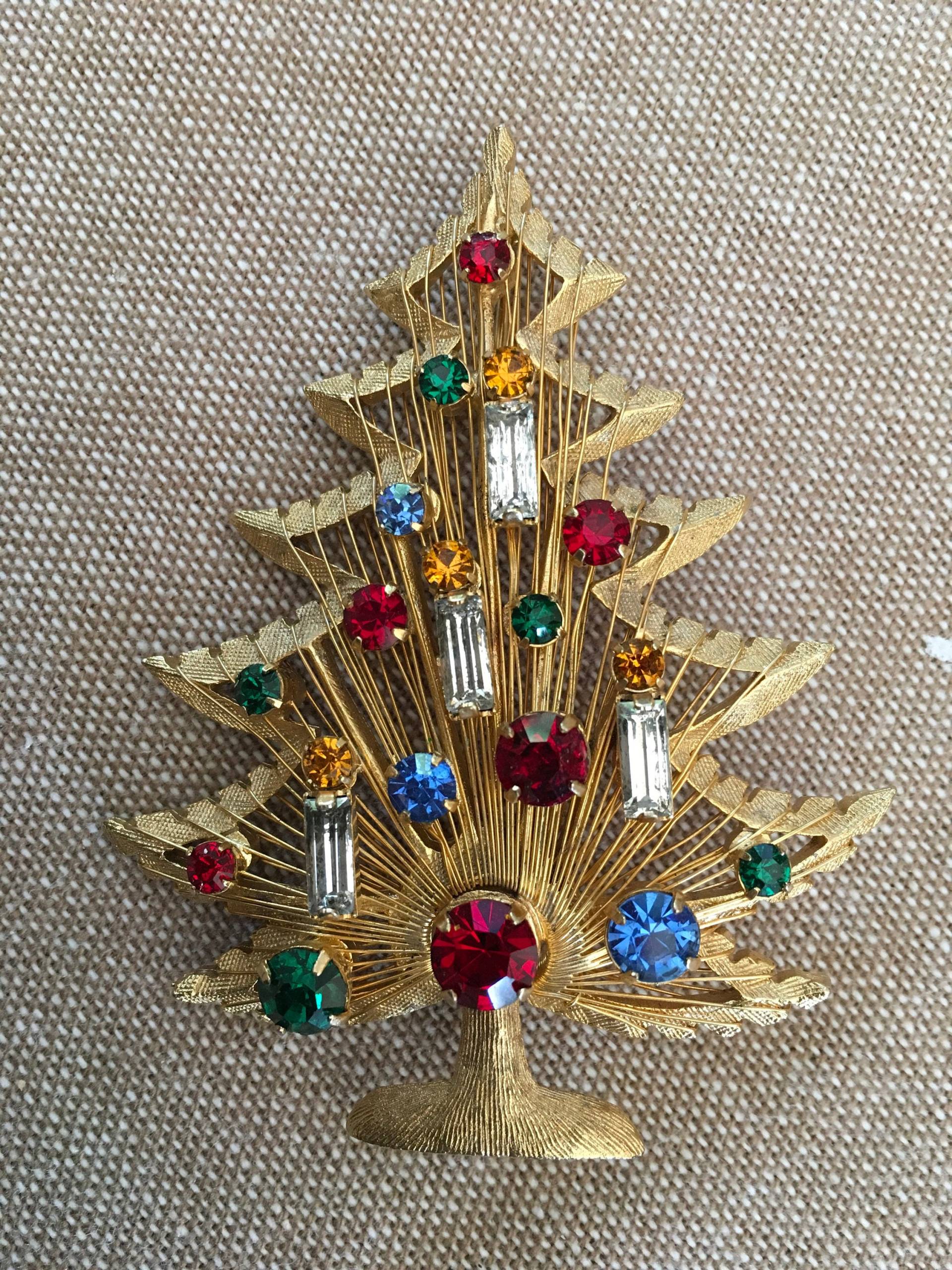Brooks Vintage Weihnachtsbaum Anstecknadel, Perfekter Zustand, Cooler Schatz Brooks Vintage Weihnachtsbaum Anstecknadel, Perfekter Zustand, Cooler Schatz von HouseOfHerzog
