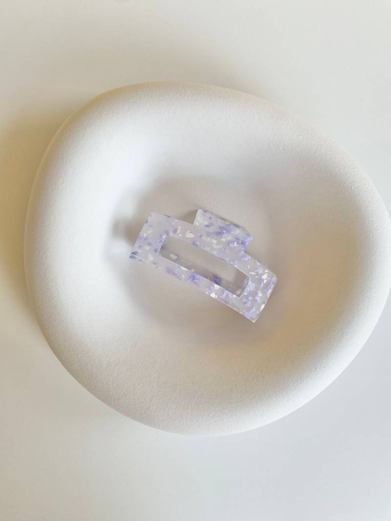 Big Cleo Clip Lilac Sprinkle | Rechteckige Große Haarklammer Haarclip Flieder von HouseOfNikodem