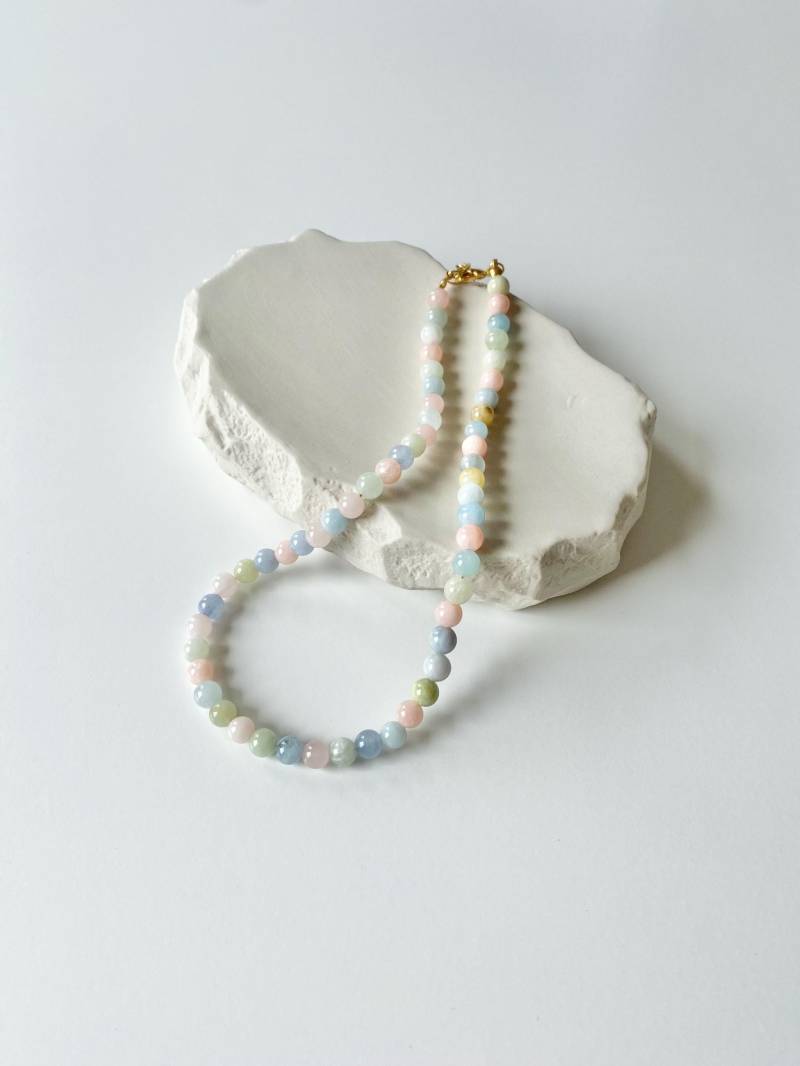 Bubblegum Necklace | Pastell Kette Aus Perlen Edelstein Morganit Aquamarin Bunte Perlenkette von HouseOfNikodem