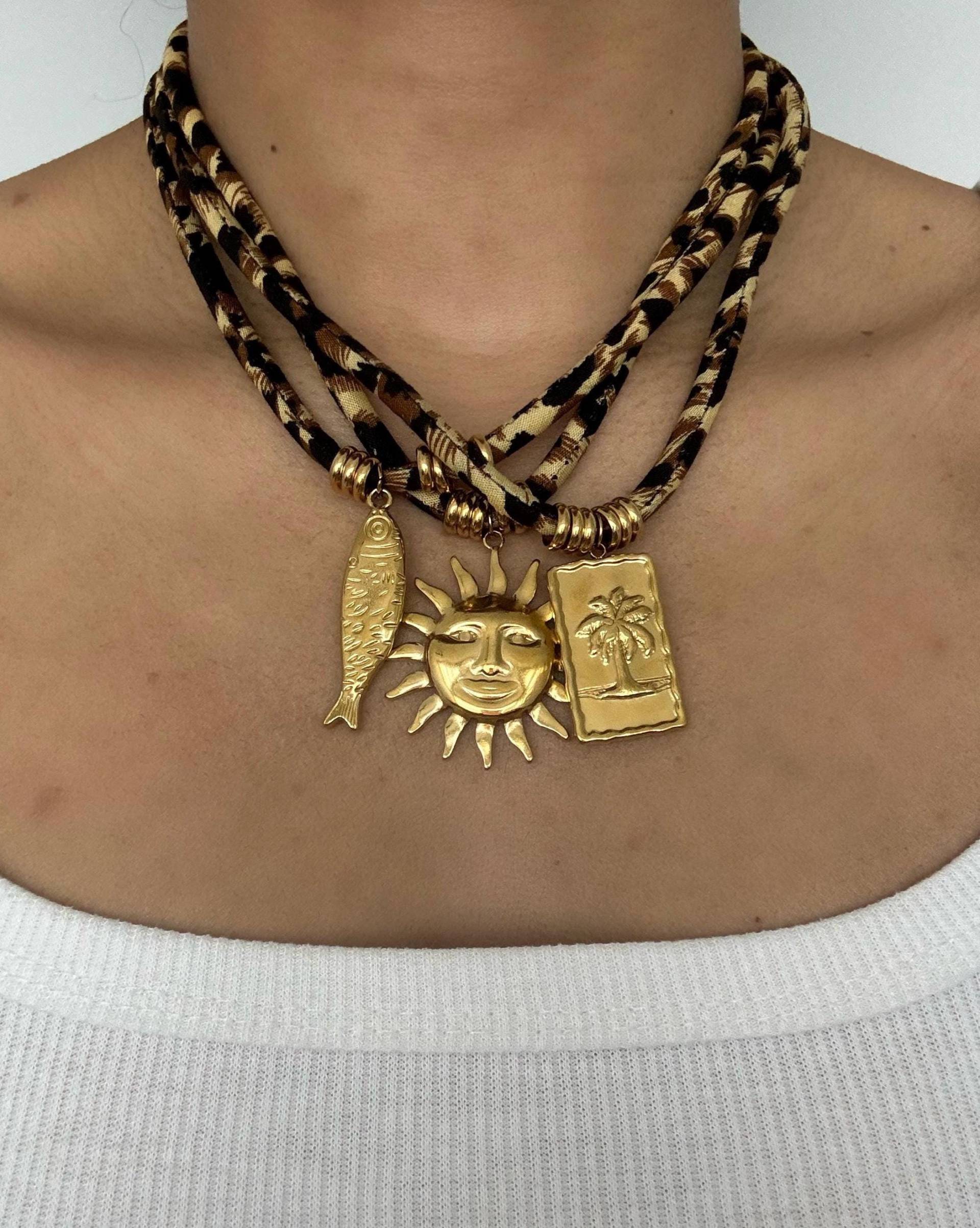 Geparden Kordelkette Mit Goldfarbenem Sonnen-, Fisch - Und Palmenanhänger von HouseOfNiza