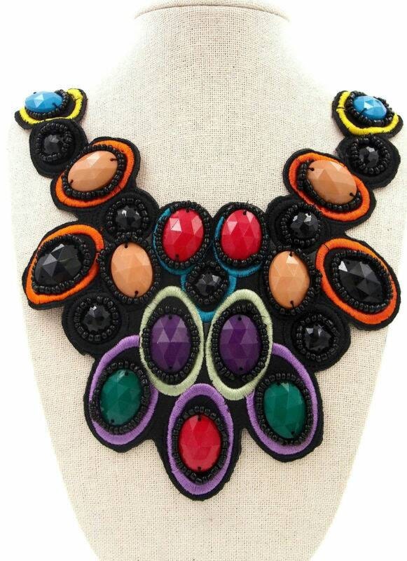 Geo Layered Seed Bead Statement Halskette Geo Layered Seed Bead Statement Halskette von HouseOfPetiz