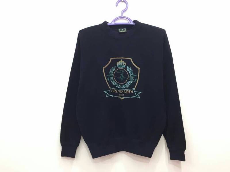 Selten Vintage Trussardi Große Logo Spellout Stickerei Pullover Sweatshirt von HouseOfWMK