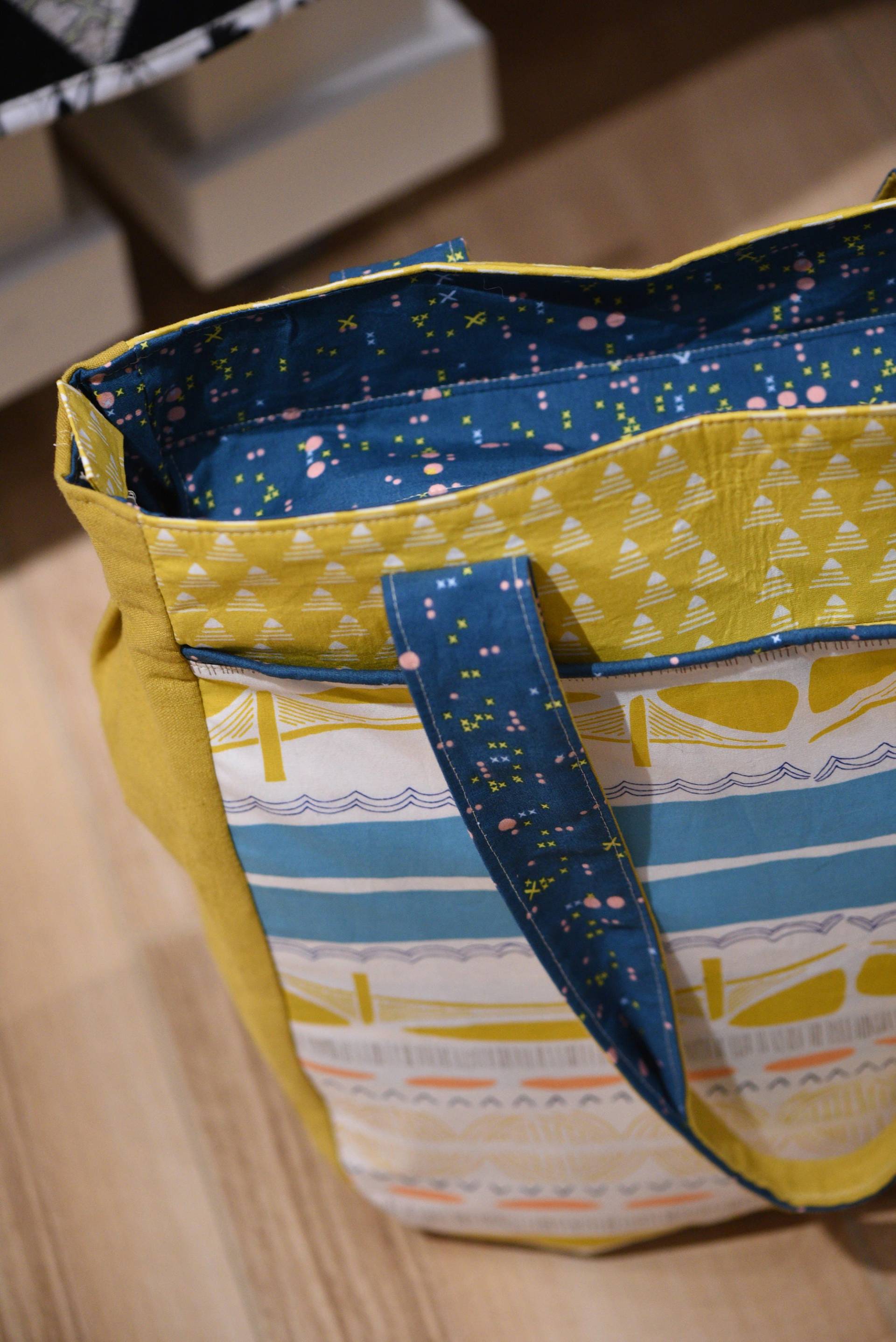 Super Tasche | Angepasst Einkaufstasche Über Nacht Zurück Bibliothek Tote Super Tasche | Angepasst Einkaufstasche Über Nacht Zurück Bibliothek Tote von HousefulOfStitches