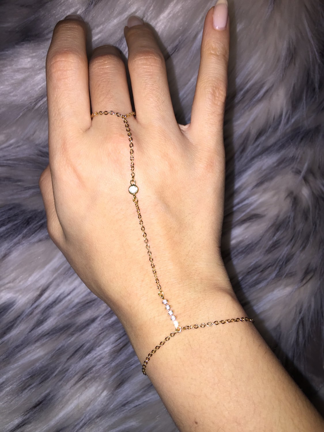 Zierliches Goldkristall Anhänger Handketten Armband Zierliches Goldkristall Anhänger Handketten Armband von HouseofGilt