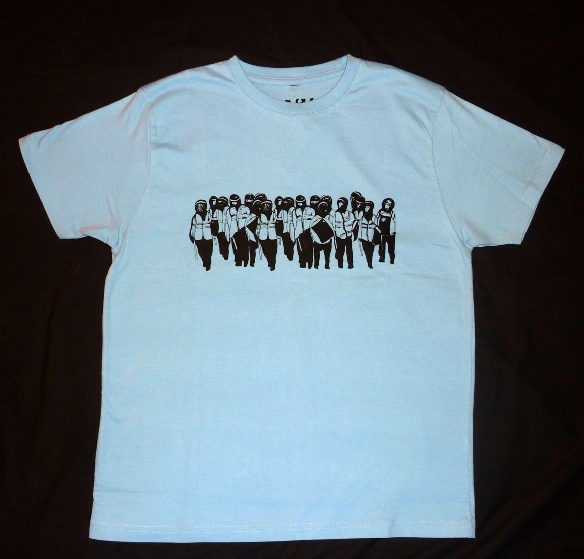 Halbpreis Verkauf Riot Polizei T-Shirt Halbpreis Verkauf Riot Polizei T-Shirt von HouseofHen