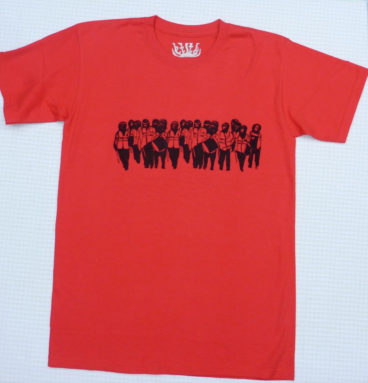 Halbpreis Verkauf Riot Polizei T-Shirt Halbpreis Verkauf Riot Polizei T-Shirt von HouseofHen