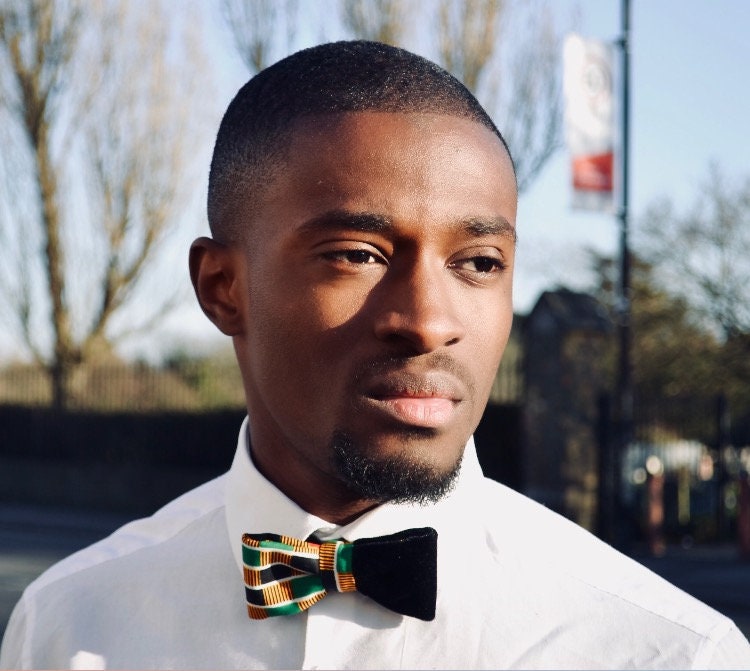 Kwadwo Half Velvet - Kente Bowtie Kwadwo Half Velvet - Kente Bowtie von HouseofIyZaiah