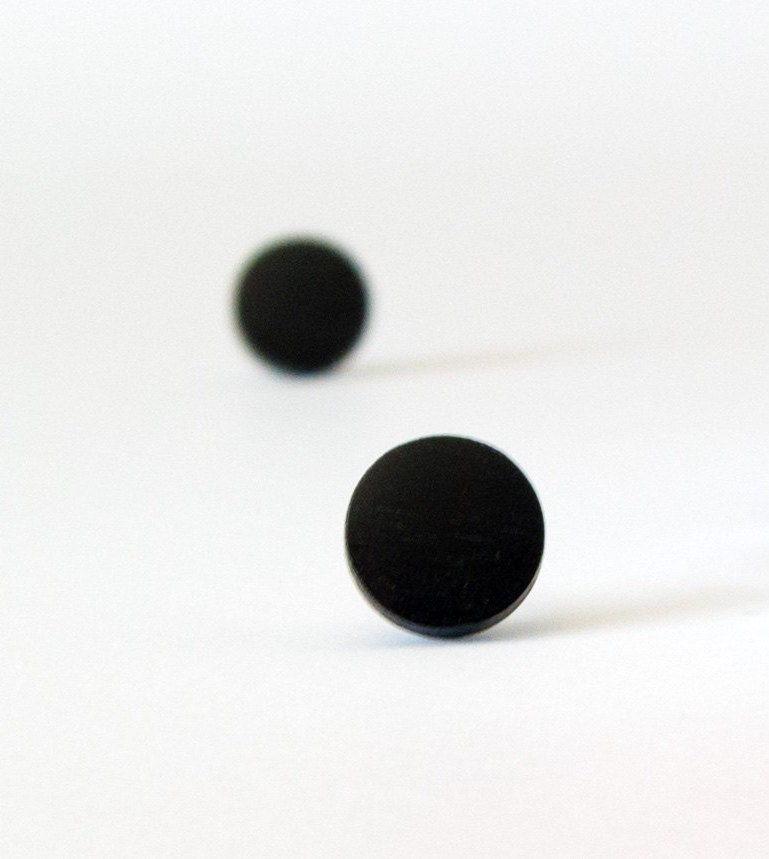 Schwarze Ebenholz Ohrstecker, Holz Ohrringe, Minimalistisch Herren Ohrstecker Schwarz, Für Männer Schwarze Ebenholz Ohrstecker, Holz Ohrringe, Minimalistisch Herren Ohrstecker Schwarz, Für Männer von HouseofShiba