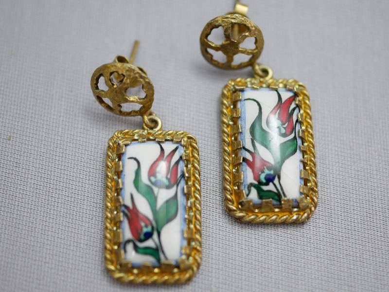 Vintage Handbemalte Porzellan Ohrringe Set in Gold Vermeil 925 Silber Lk7 von HouseofTwinkleVTG