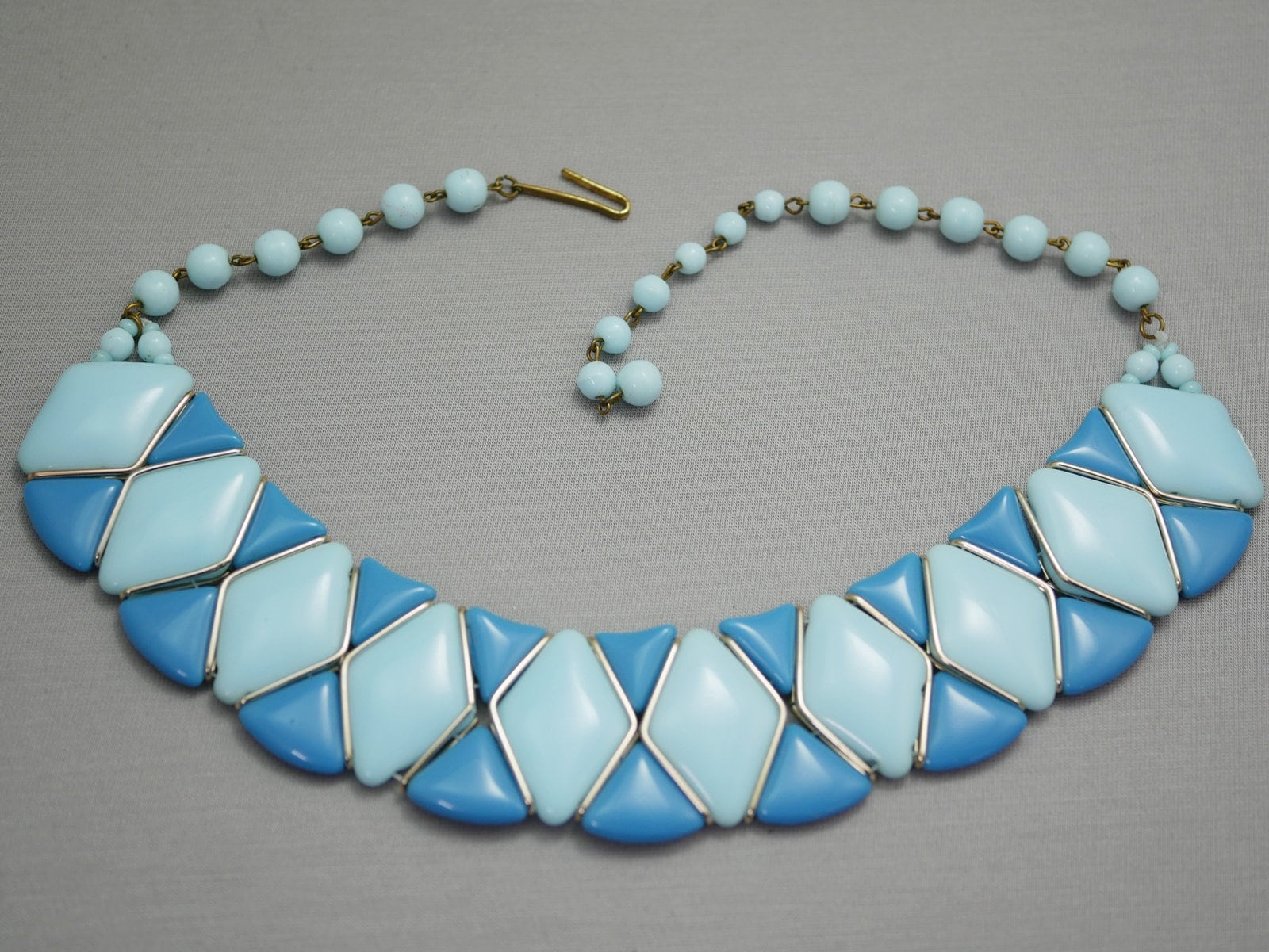 Vintage Mcm Blaue Glas Halsband Halskette Mid Century Modern Cb64 Vintage Mcm Blaue Glas Halsband Halskette Mid Century Modern Cb64 von HouseofTwinkleVTG