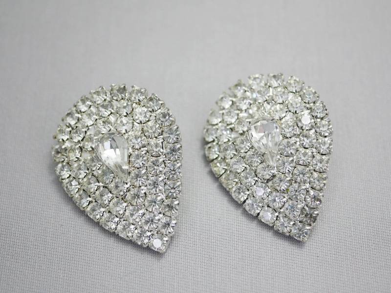 Vintage Strass Ohrringe Ohrclips Große Strassclips Glitzer Vintage Strass Ohrringe Ohrclips Große Strassclips Glitzer von HouseofTwinkleVTG