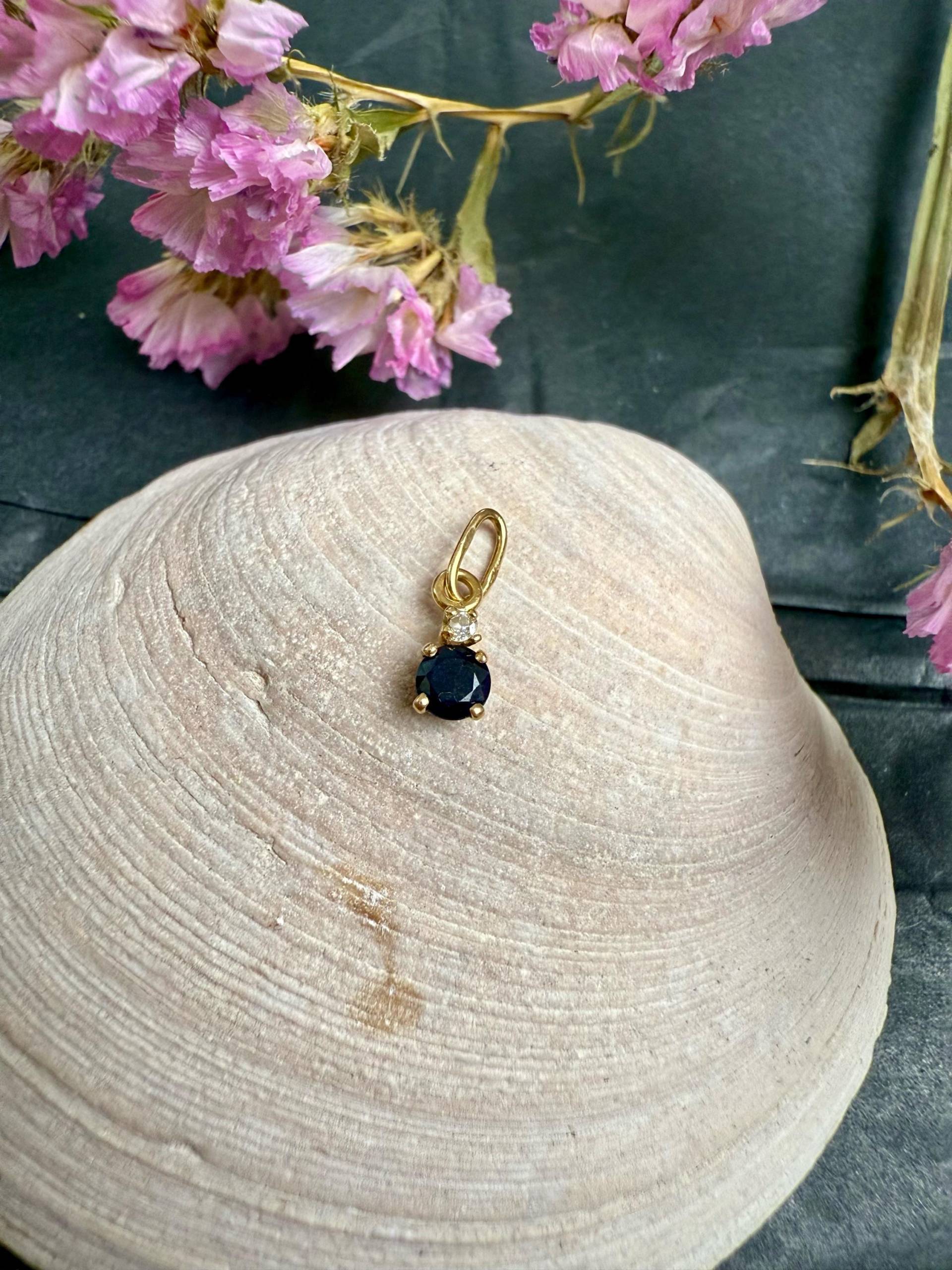 Vintage 18K Gelbgold Anhänger Mit Saphir Und Diamant Vintage 18K Gelbgold Anhänger Mit Saphir Und Diamant von HouseofVintageGold