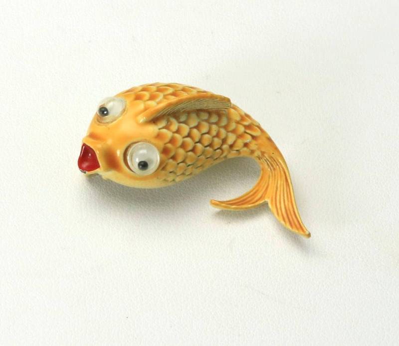 Vintage 1960Er Jahre Gold Fisch Google Eye & Emaille Brosche Pin Jj Jonette Schmuck von HouseofVintageOnline