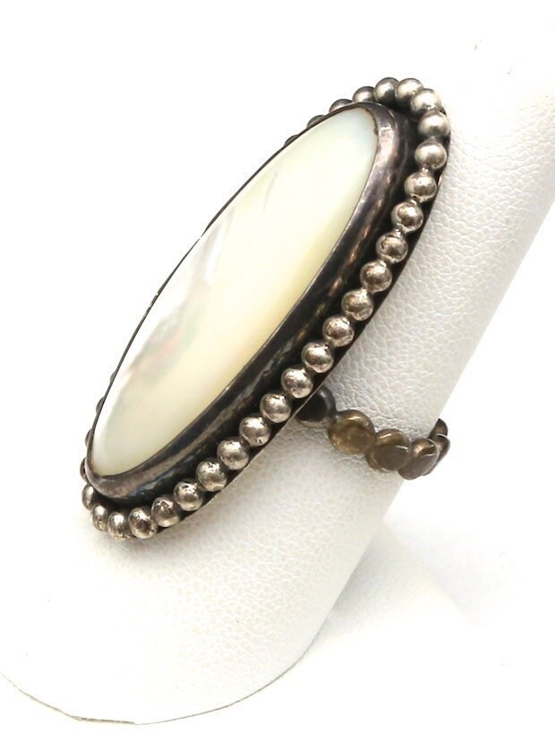 Vintage Große Sterling Silber Mutter Der Perle Südwestlichen Statement Ring Sz 7, 5 von HouseofVintageOnline