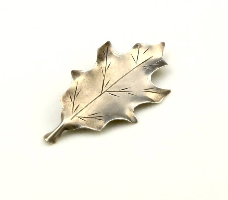 Vintage Sterling Silber Blatt Pin Brosche Singed Stuart Nye Handgefertigt von HouseofVintageOnline