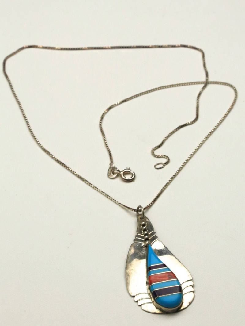 Vintage Zuni Inlay Sterling Silber Anhänger Halskette Türkis Sugilith Spiny Oyster von HouseofVintageOnline