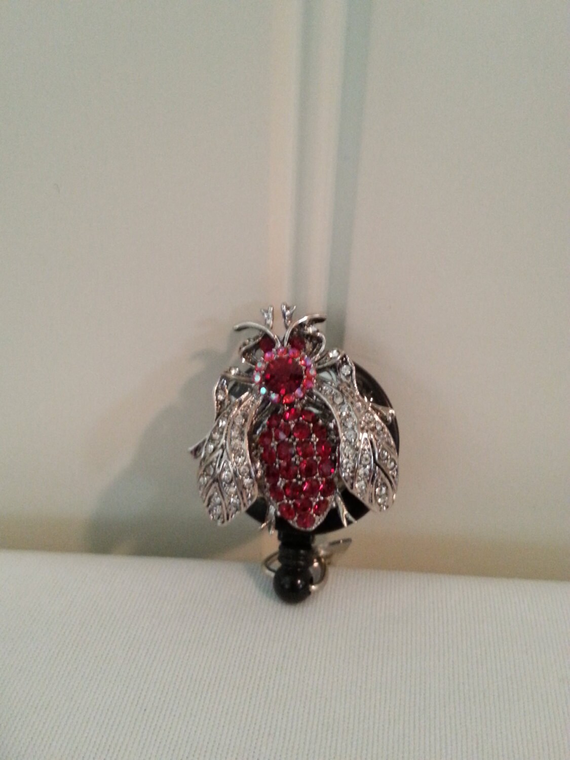 Red Bug Namensschilderhalter Red Bug Namensschilderhalter von Houseofstyles