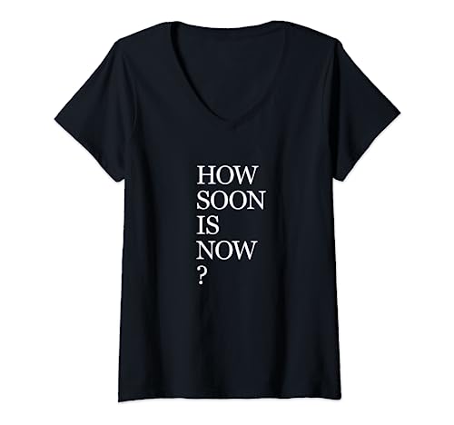 Damen Wie schnell ist jetzt T-Shirt mit V-Ausschnitt Damen Wie schnell ist jetzt T-Shirt mit V-Ausschnitt von How Soon Is Now? - Pink Sleeve Pro