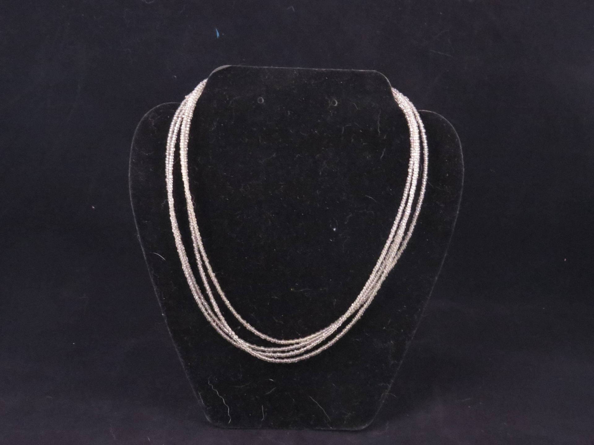 4 Strang Klar Samenkorn Halskette/Clear Rocailles-Perlen-Halskette Perlenkette 4 Strang Klar Samenkorn Halskette/Clear Rocailles-Perlen-Halskette Perlenkette von HowlinMoonJewelry