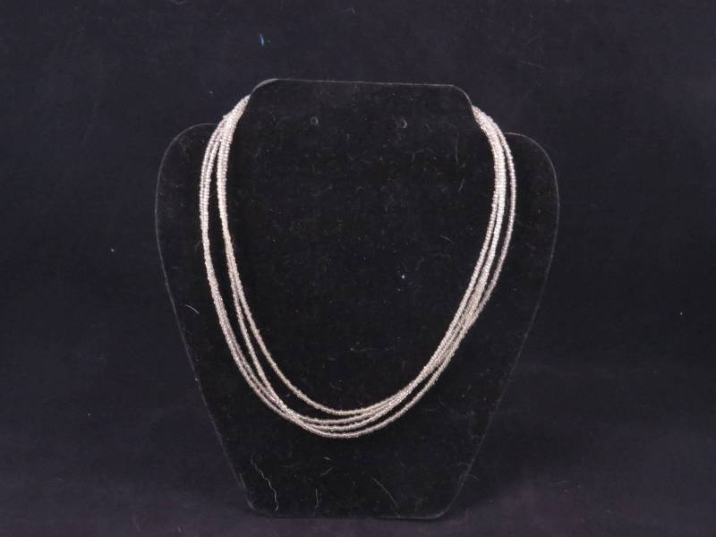 4 Strang Klar Samenkorn Halskette/Clear Rocailles-Perlen-Halskette Perlenkette 4 Strang Klar Samenkorn Halskette/Clear Rocailles-Perlen-Halskette Perlenkette von HowlinMoonJewelry