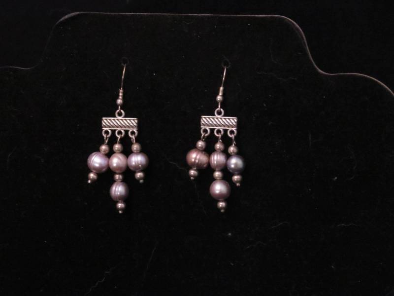 Tropfende Perlenohrringe/Handgefertigte Perlenohrringe/ Tropfende Perlenohrringe/Handgefertigte Perlenohrringe/ von HowlinMoonJewelry