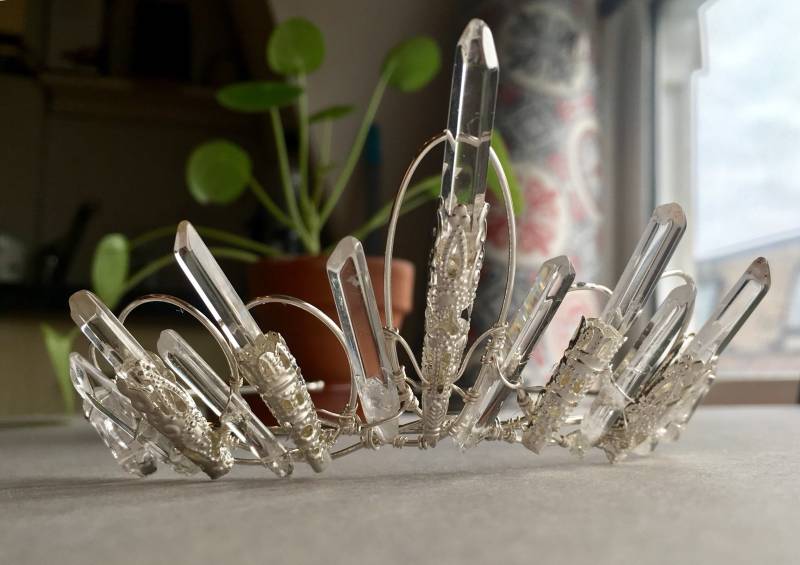 The Victoria Tiara - Crystal Quartz Vintage Kronen-stirnband Brautschmuck Edwardian Filigree von HowlingMoonUK