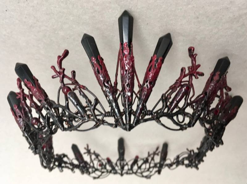 Vivienne Schwarz Obsidian Kristall Krone Burgund Roter Ombre Gothic Haarreif von HowlingMoonUK