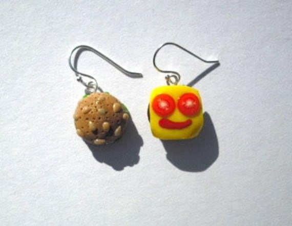 Hamburger Hälften - Handmodellierte Ohrringe Aus Polymer Clay Hamburger Hälften - Handmodellierte Ohrringe Aus Polymer Clay von HueShoppe