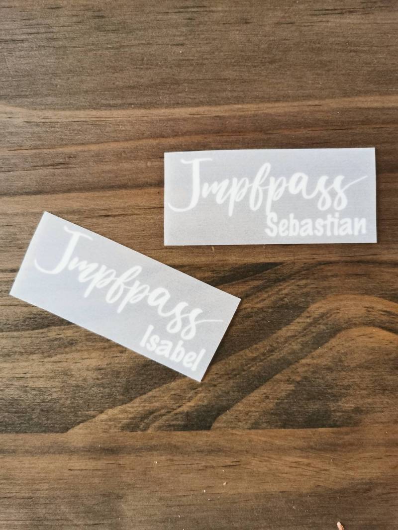 A-01-(Farbe Schriftzug "Impfpass" Mit Wunschname Zum Aufbügeln Aus Flocfolie A-01-(Farbe Schriftzug "Impfpass" Mit Wunschname Zum Aufbügeln Aus Flocfolie von HuehnerstallShop