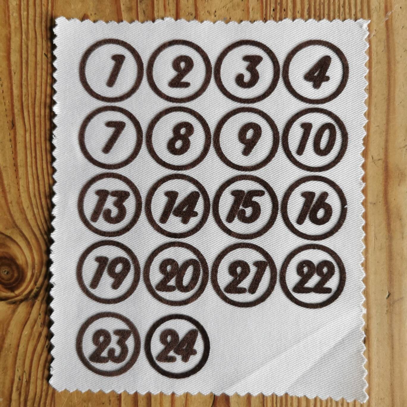 A-03-(Farbe Zahlen Für Den Adventskalender Zum Aufbügeln A-03-(Farbe Zahlen Für Den Adventskalender Zum Aufbügeln von HuehnerstallShop