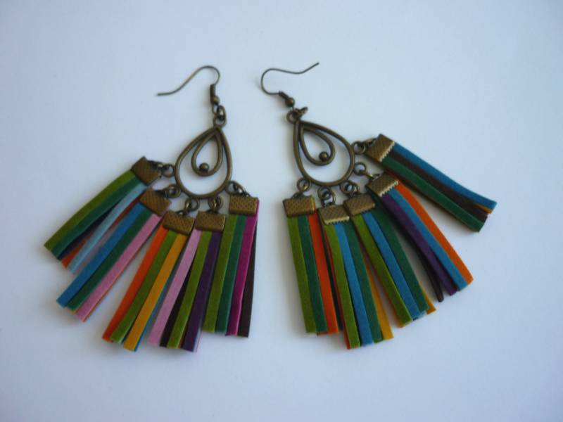Bunte Wildleder Quasten Ohrringe Boho Fransen Statement Schmuck von HuggingBearr