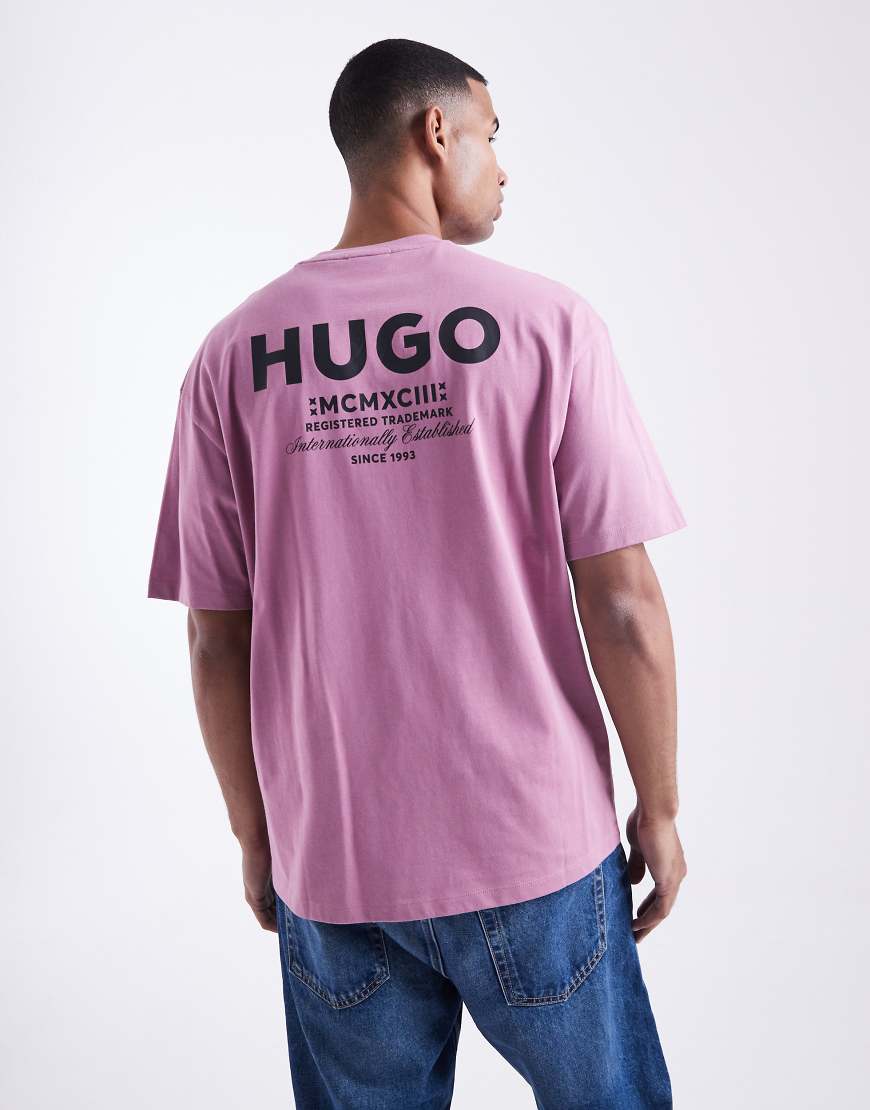 HUGO BLUE - Nalono - Oversize-T-Shirt in Dunkelrosa mit Logo-Print in der Mitte und auf der Rückseite von Hugo Blue