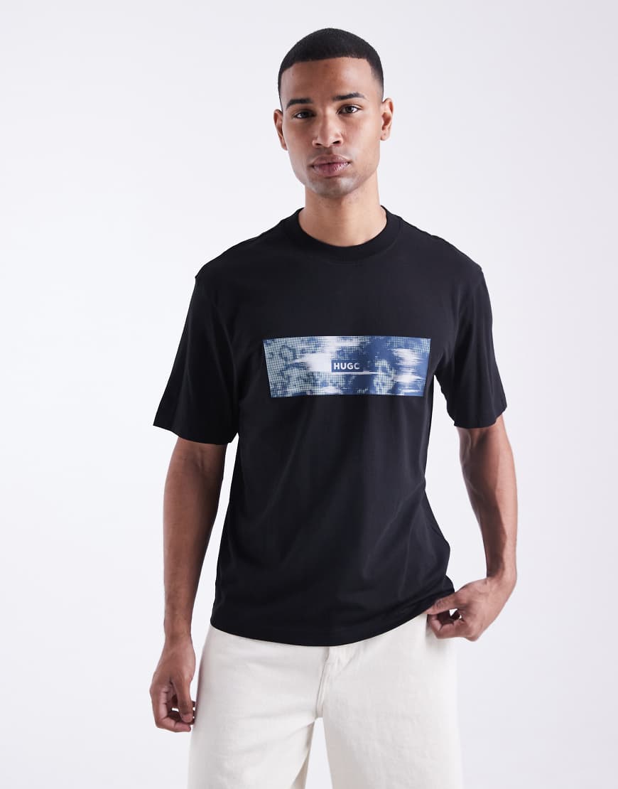 HUGO Blue - Napolux - T-Shirt in Schwarz mit verschwommenem Box-Logoprint von Hugo Blue