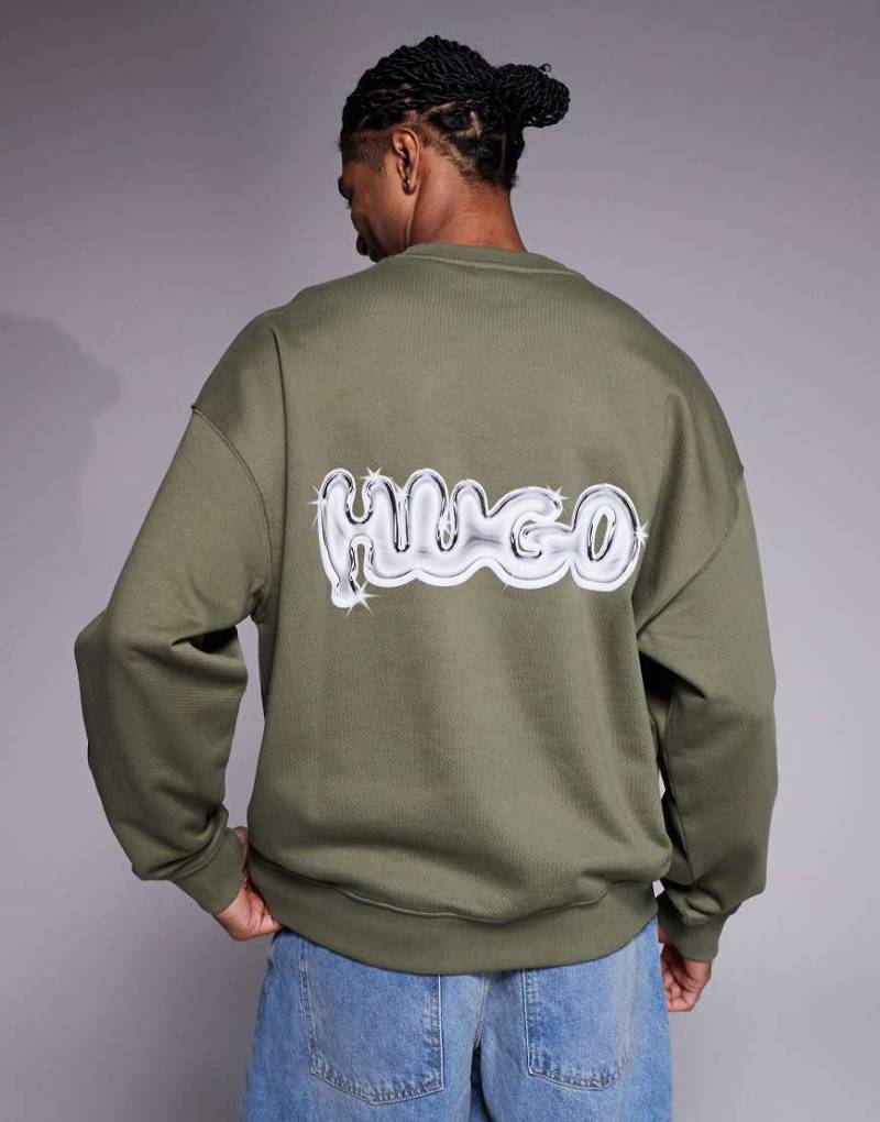 HUGO Blue - Nyrocrew - Oversize-Sweatshirt in Mittelgrün mit Logoprint auf dem Rücken von Hugo Blue