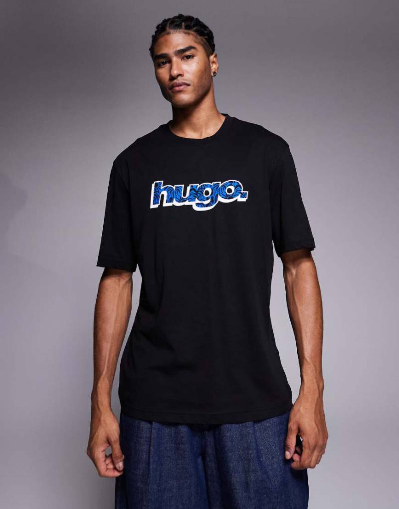 HUGO Blue - T-Shirt in Schwarz mit Print auf der Brust von Hugo Blue