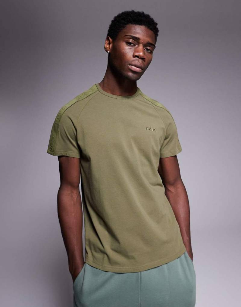 HUGO Bodywear - T-Shirt in Dunkelgrün mit farblich abgestimmtem Logo von Hugo Red