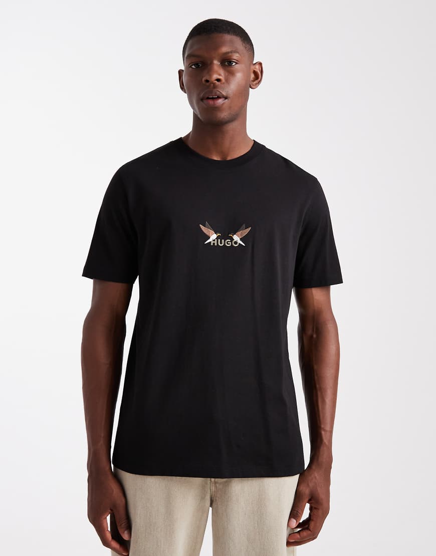 HUGO Red - Dugolini - T-Shirt in Schwarz mit aufgesticktem, mittigem Tiermotiv-Logo von Hugo Red