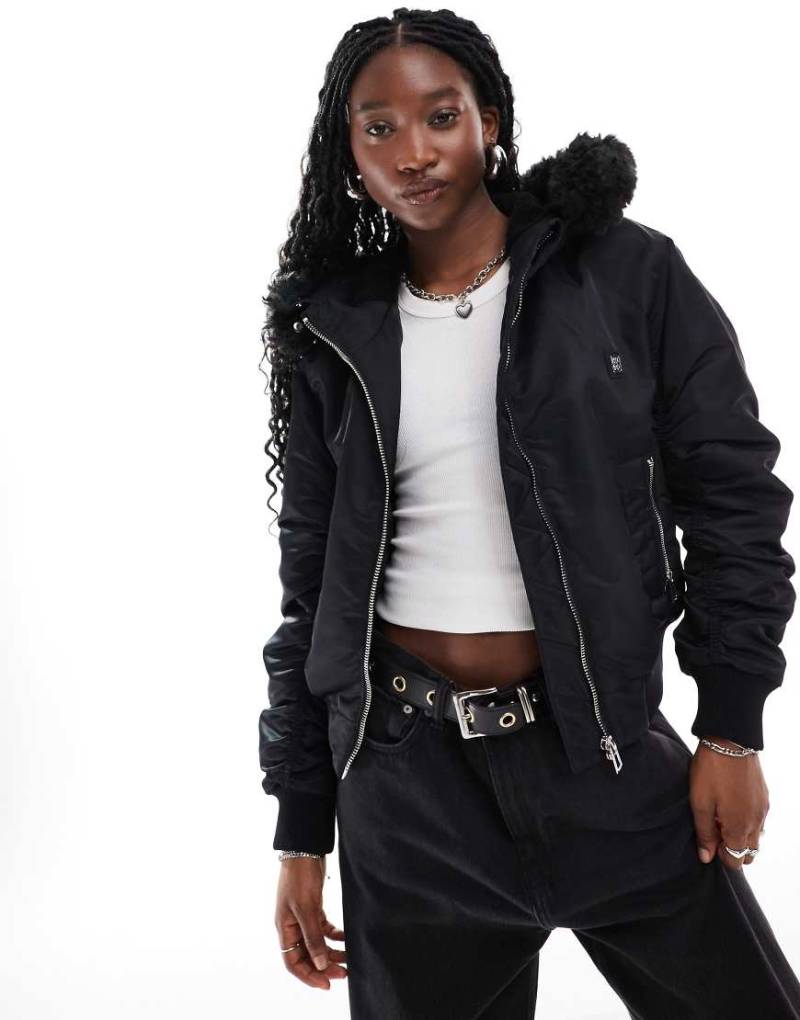 HUGO Red - Falora - Bomberjacke in Schwarz mit Reißverschluss-Kapuze von Hugo Red