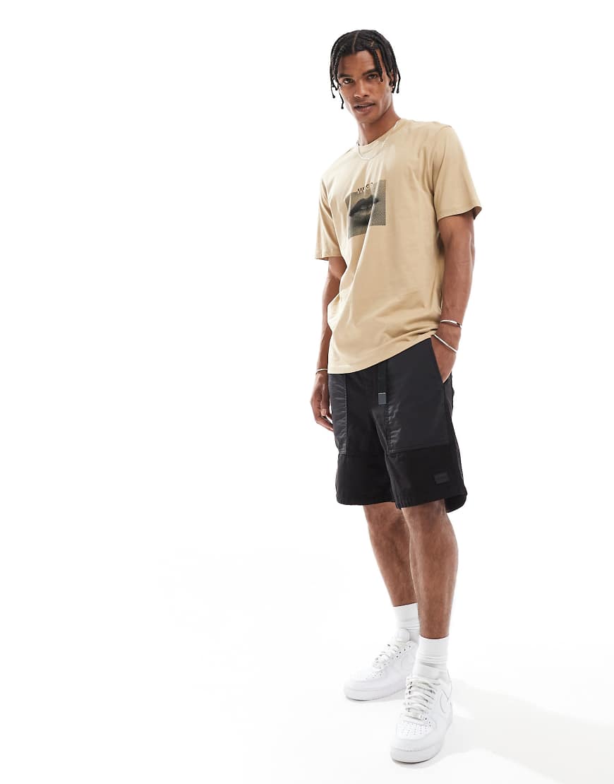 HUGO Red - Gabri - Cargo-Shorts in Schwarz von Hugo Red