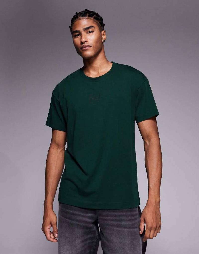 HUGO Red - Laze - Lounge-T-Shirt in Dunkelgrün mit Relaxed-Fit-Passform und mittigem Logo von Hugo Red
