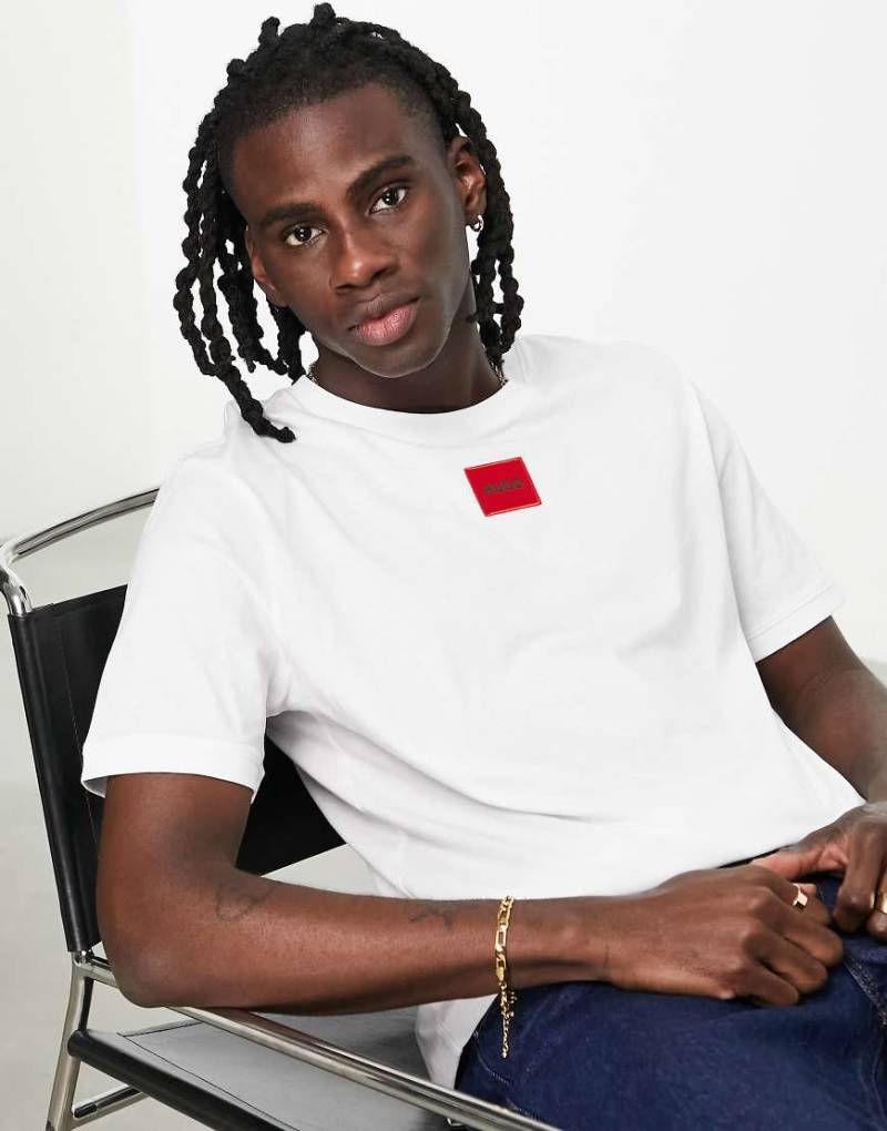 Hugo - Diragolino - T-Shirt in Weiß mit Box-Logo von Hugo Red