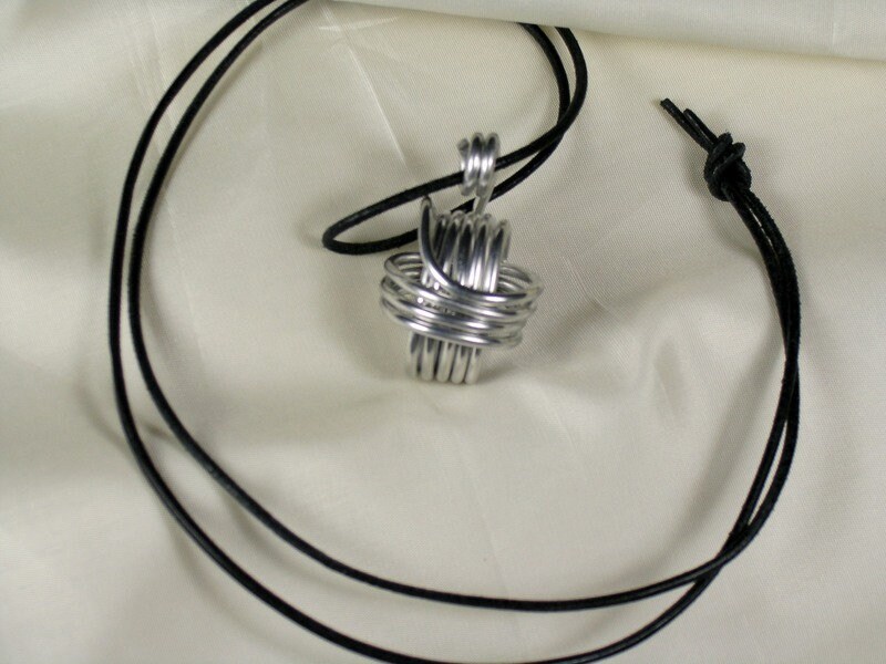 Kette "Wire It" Kette "Wire It" von Huhnikate